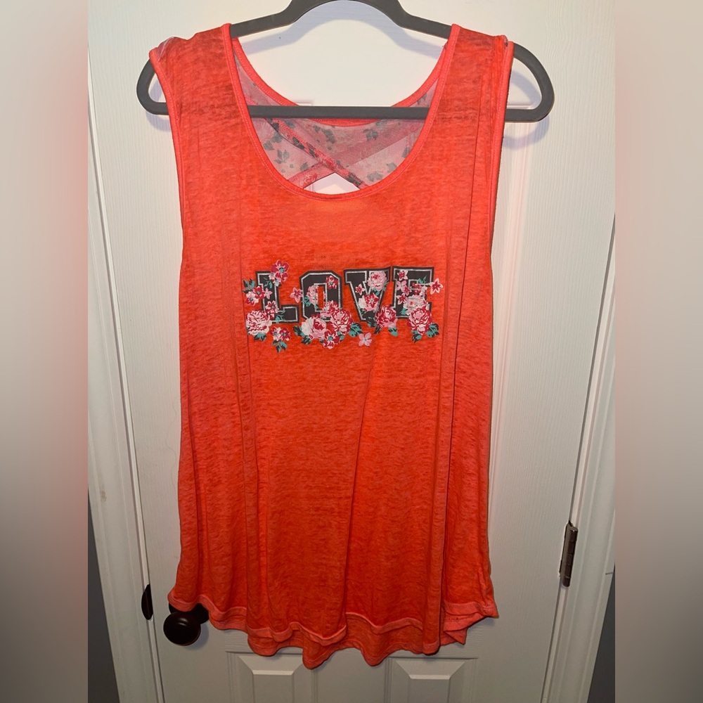 🩷 Flash Sale 🩷 Bobbie Brooks Vibrant Orange Top “Love” 3xl. Light. Used, GC.